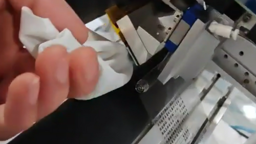 Como limpar e manter a cabeça de impressão em uma impressora TTO?